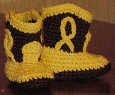 Charity Pattern - Easy Baby Booties - DIY Craft Project Instructions